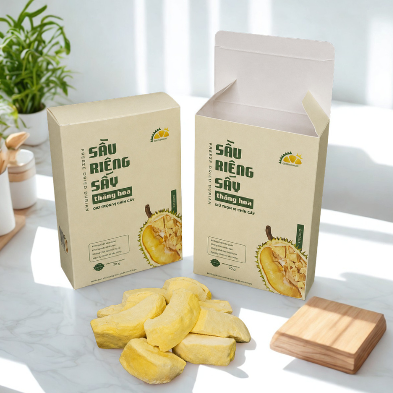 Hộp đựng sầu riêng là loại bao bì được thiết kế chuyên dụng để đóng gói sầu riêng tươi, sầu riêng tách múi, sầu riêng cấp đông hoặc sầu riêng sấy.